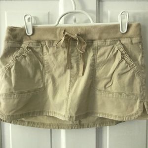 Hollister khaki skirt